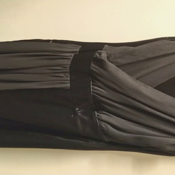 $20 Gift Card BONUS with Marciano Stretch Silk Cocktail Dress! - Picture 5 of 9